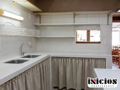 Local comercial más dos Cabañas en pleno Centro - C776