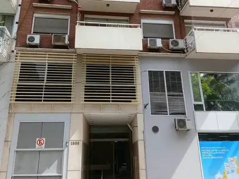 2 ambientes al frente, súper luminoso, con SUM y seguridad 24 hs