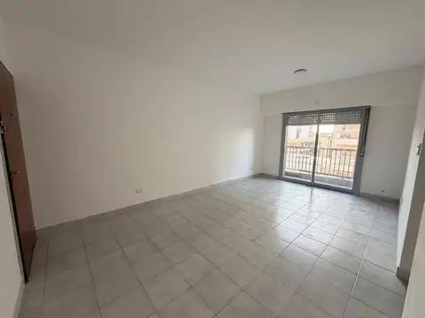 Rivadavia 3600, Piso 5