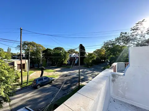 Depto Tipo Casa en Venta en Banfield, USD 65.000