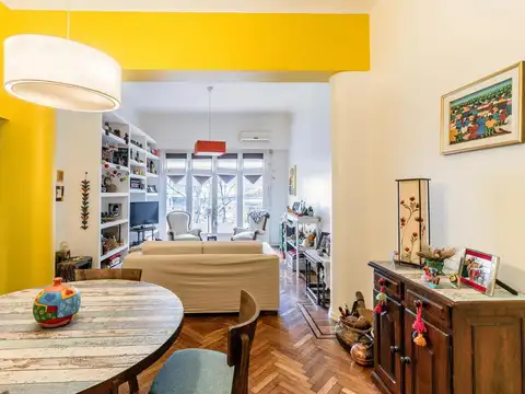 Sarmiento 2000, Piso 2