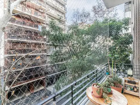Sarmiento 2000, Piso 2