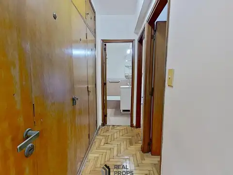 Departamento en Venta en Parque Rivadavia, USD 155.000