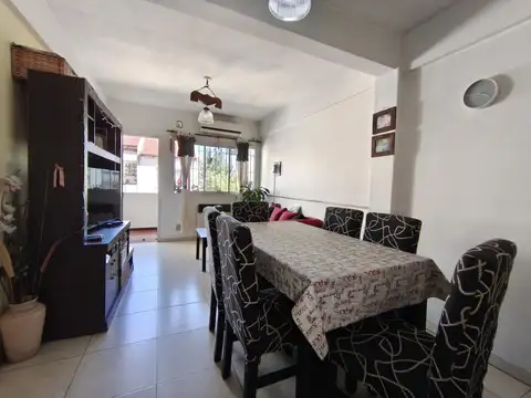 Departamento 3 amb. c/ terraza propia, baulera y parrilla