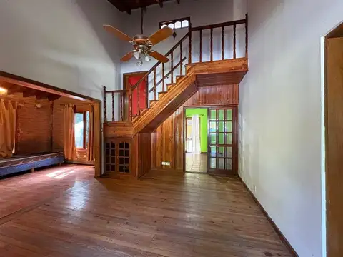 Casa 4 ambientes con 3 baños