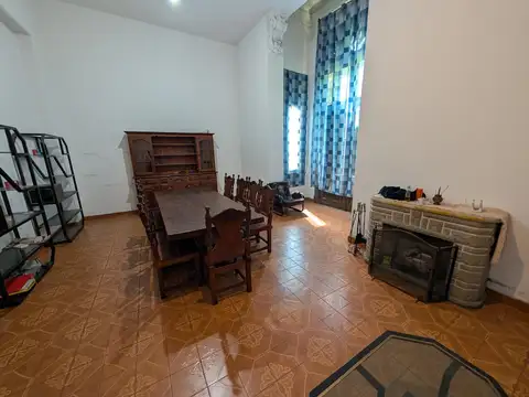 Oficina Comercial en Lote Independiente Sin Expensas en Almagro