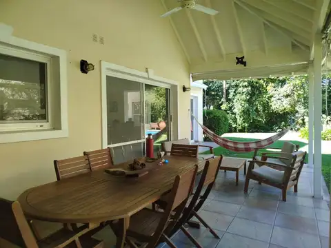 Casa en Alquiler al Oeste