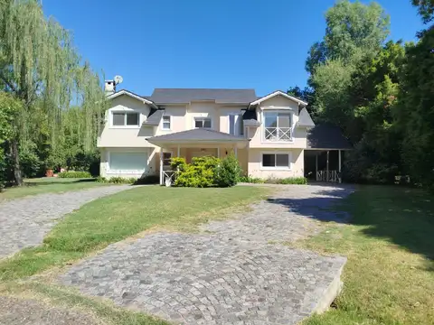 C.C. Los Cardales Sobre Lote grande de 1055 m², 3/4 Dorm. Moderna, Luminosa