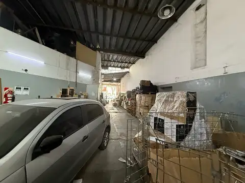 Galpon en Alquiler 8  mts Frente