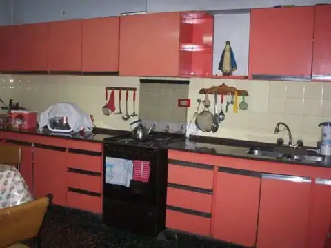 Casa en Venta en Moron, USD 120.000