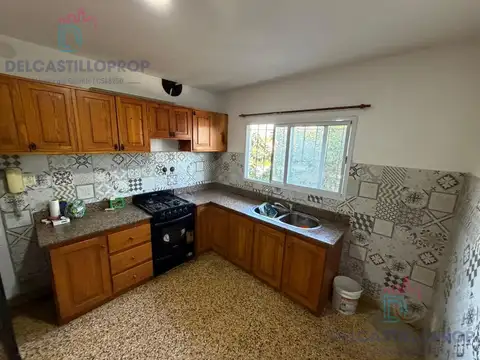 PH de 3 ambientes con entrada independiente, balcón y terraza – San Fernando