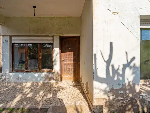 Oportunidad PH 3 Ambientes con Patio Lavadero y Cochera en Villa Ballester