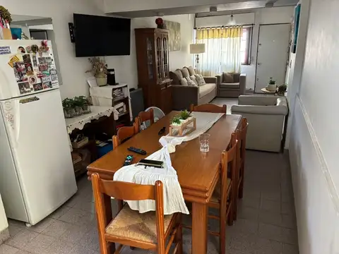 VENTA CASA 2 DORMOITORIOS CON QUINCHO Y TERRAZA