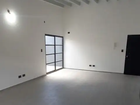 Depto Tipo Casa en Alquiler de 2 dormitorios