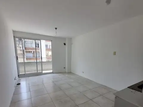 Departamento en Alquiler en Centro, $ 300.000