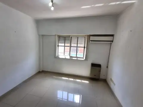 Departamento en Alquiler en Castelar Norte, $ 520.000
