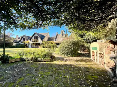QUINTA, VENTA, EN VILLA DE MAYO,- 6 AMB. y PILETA