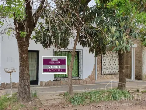 Casa 5 ambientes con 1 baño