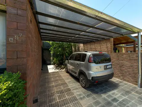 Casa en Venta con 1 cochera