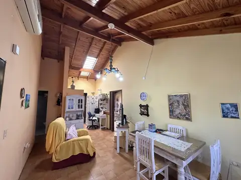 Casa 3 ambientes con 1 baño
