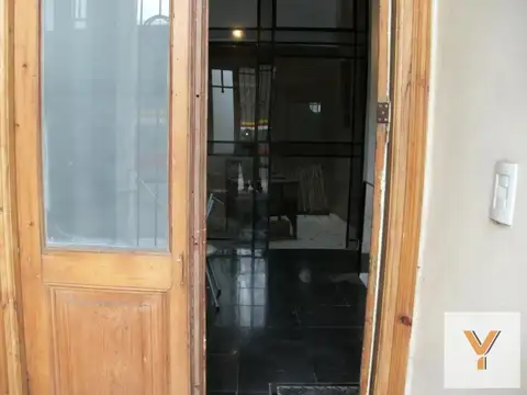 Casa en venta - 3 Dormitorios 2 Baños - Almagro