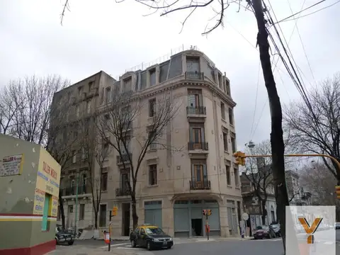 Casa en venta - 3 Dormitorios 2 Baños - Almagro