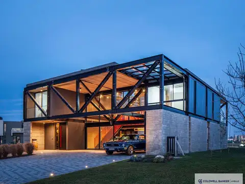Casa en venta en Terralagos, Ezeiza - 6 ambientes a la laguna con pileta