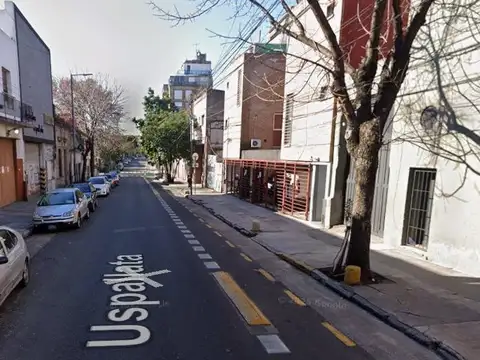 Cochera en venta - 12Mts2 - Parque Patricios
