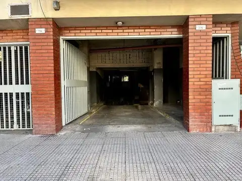 Cochera en venta - 12Mts2 - Parque Patricios