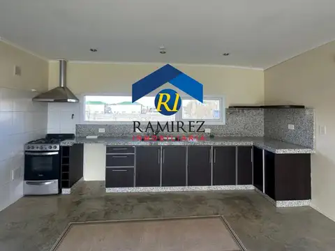 Casa en Alquiler de 3 dormitorios