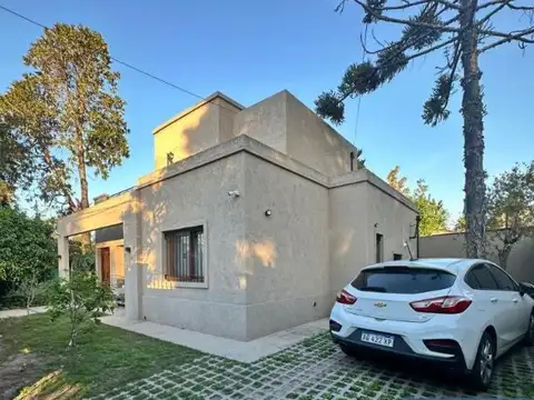 Casa en Venta en Barrio Parque Leloir, USD 273.000