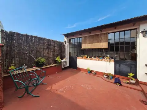 PH de 3 Ambientes con Patio y Terraza