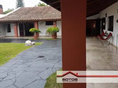 VENTA HERMOSA CASA B° YAPEYU