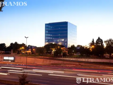 Oficina en Venta con 2 cocheras
