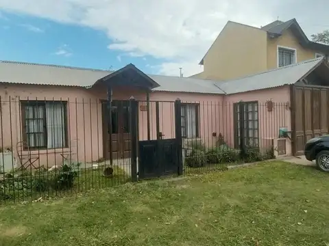 CASA EN BARRIO VALLE VIEJO - SAN EMILIO,  LUJAN