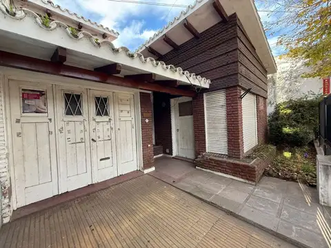 CASA CENTRICA EN VENTA APTA CREDITO HIPOTECARIO