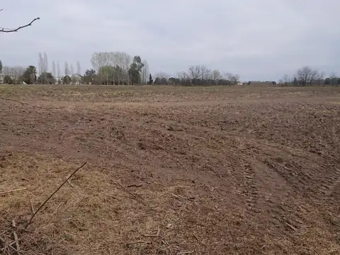 Yapeyú  e/ José Hernández y Ruta Provincial 30