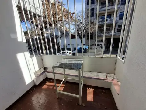 Departamento en Alquiler en Abasto, $ 330.000