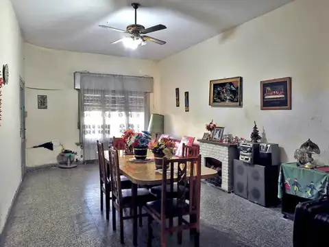 Casa 4 ambientes con 1 baño