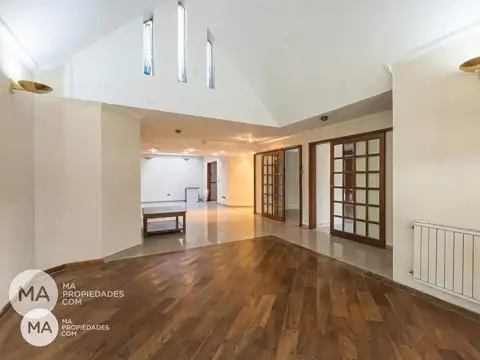 Casa en Alquiler en Barrio España y Hospitales, $ 2.300.000
