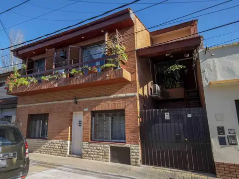 Casa de 6 ambientes en venta en Olivos