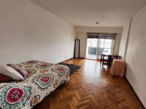 Presidente Luis Sáenz Peña 100, Piso 9