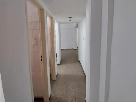 VEDIA 100, Piso 1