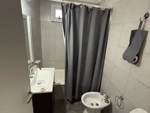 Depto. 3 amb Centro Comercial Guemes