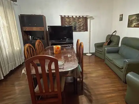 Casa en Venta en Munro, USD 198.000