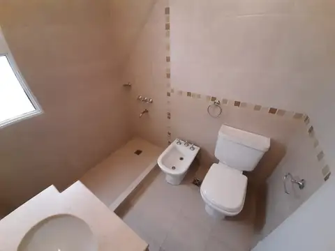 CASAS - DUPLEX - OTRAS ZONAS, RESISTENCIA