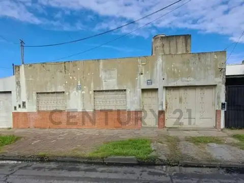 Venta Casa + Deposito, Permuta, San Martín