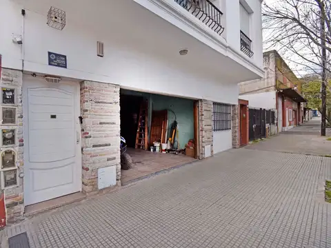 Depto Tipo Casa en Venta de 4 dormitorios