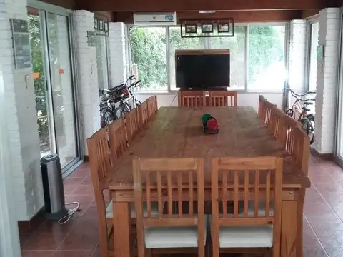 Casa 4 ambientes con 3 baños