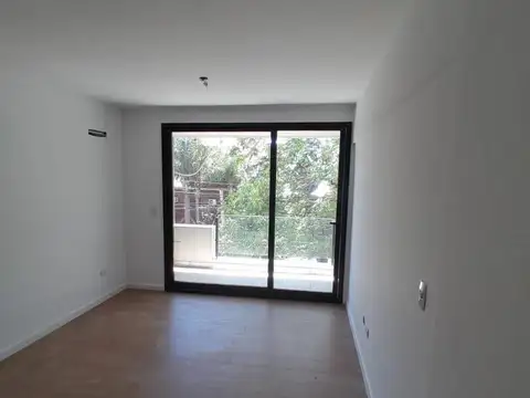 DEPARTAMENTO MONOAMBIENTE AL FRENTE CON BALCON A ESTRENAR